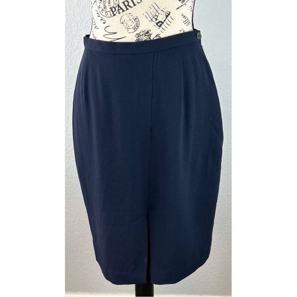 Georgio Armani Vintage Picnic Skirt, 26” Waist / Small - Picture 7 of 14